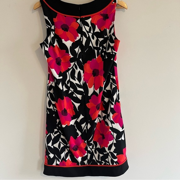 Kim Rogers Women’s Dark Floral Shift Dress size 12 Mod Style with Pockets - Picture 9 of 13